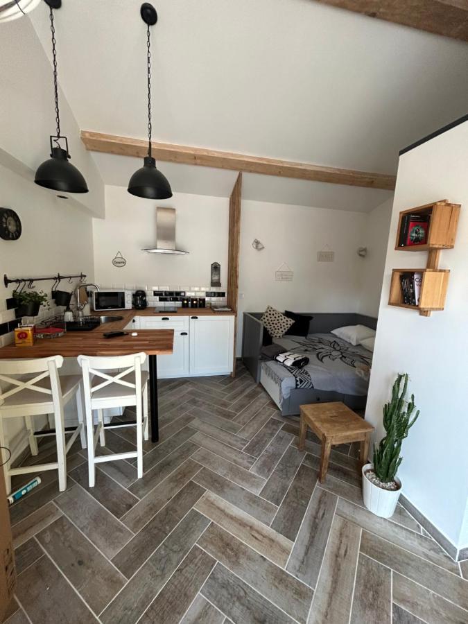 Charmant Studio Dans Villa - Jardin Privatif . La Seyne-sur-Mer Exterior photo